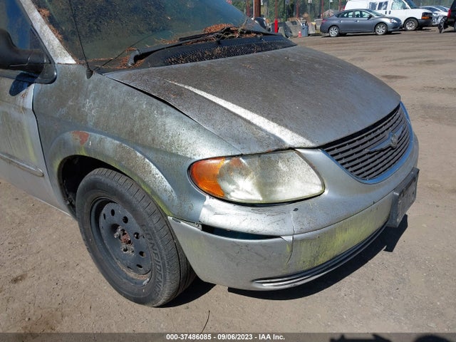 2002 CHRYSLER TOWN & COUNTRY EX VIN: 2C8GP74L12R706912