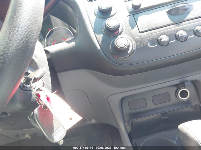 2004 HONDA CIVIC LX VIN: 2HGES16504H518184