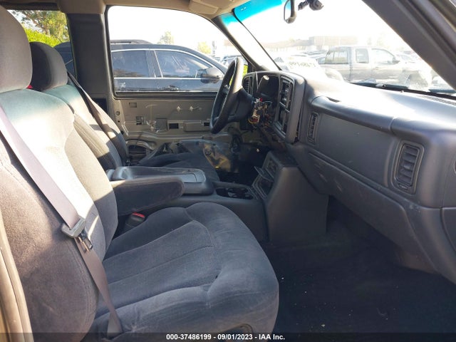 2000 CHEVROLET SILVERADO 2500 LS VIN: 1GCFC29U5YE307598