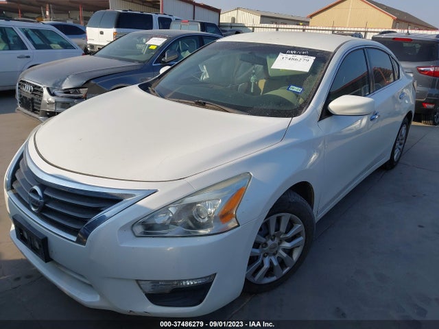 Nissan Altima 2.5 S 2014 1N4AL3AP9EN349778 Image 2