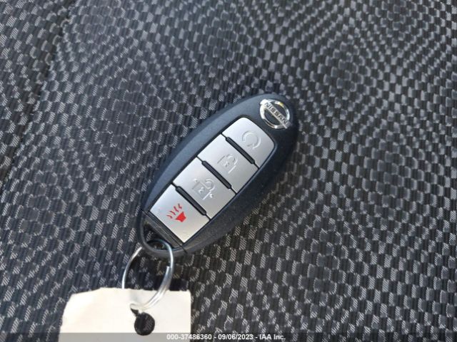JN1BJ1CR3JW206341 Nissan Rogue Sport Sv