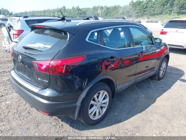 JN1BJ1CR3JW206341 Nissan Rogue Sport Sv
