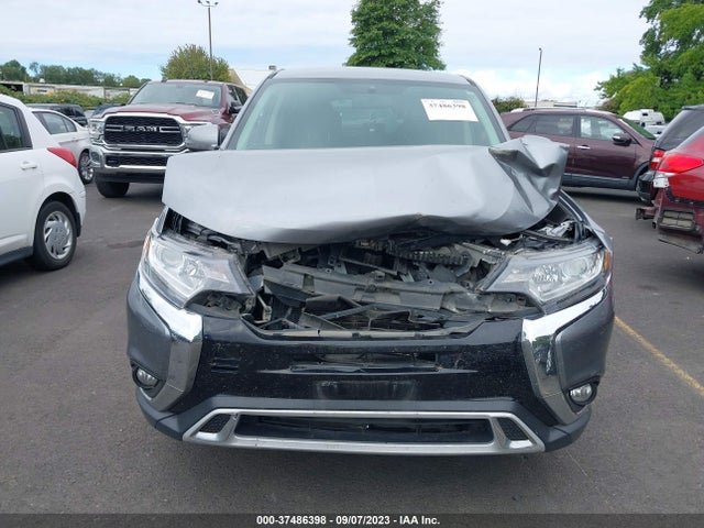 JA4AZ3A30KZ044528 Mitsubishi Outlander Se