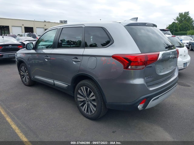 JA4AZ3A30KZ044528 Mitsubishi Outlander Se