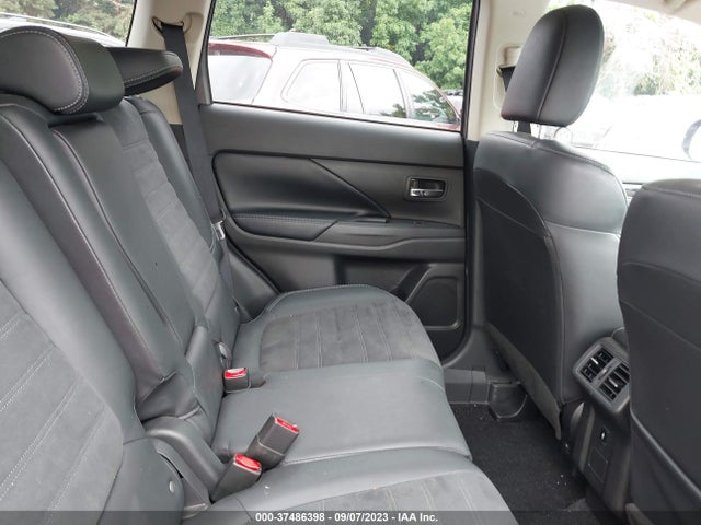 JA4AZ3A30KZ044528 Mitsubishi Outlander Se