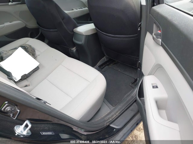 Hyundai ELANTRA SE 2018 5NPD74LF6JH351214 Image 14