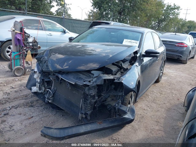 3VWB67AJ8HM332717 Volkswagen Jetta 1.4t Se
