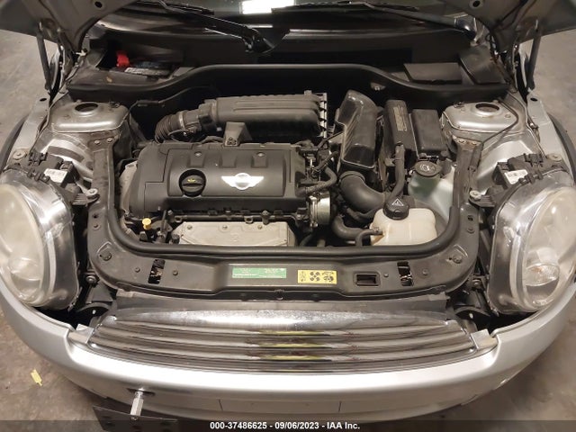 2010 MINI COOPER WMWMF3C57ATZ25445 Photo 9