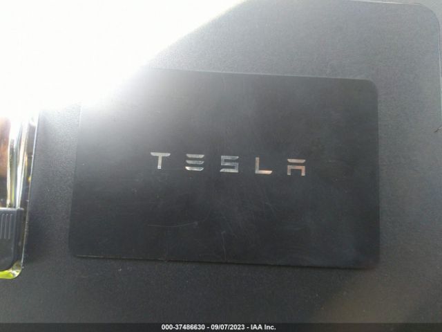 5YJ3E1EA2PF571877 Tesla MODEL 3