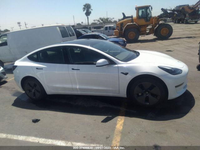 5YJ3E1EA2PF571877 Tesla MODEL 3