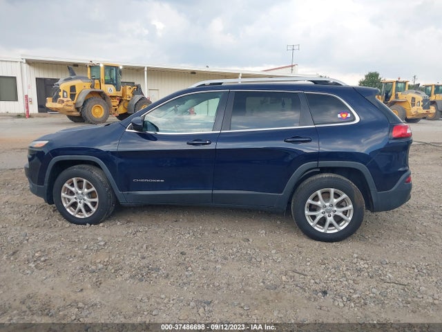 1C4PJMCB7FW661417 Jeep Cherokee Latitude