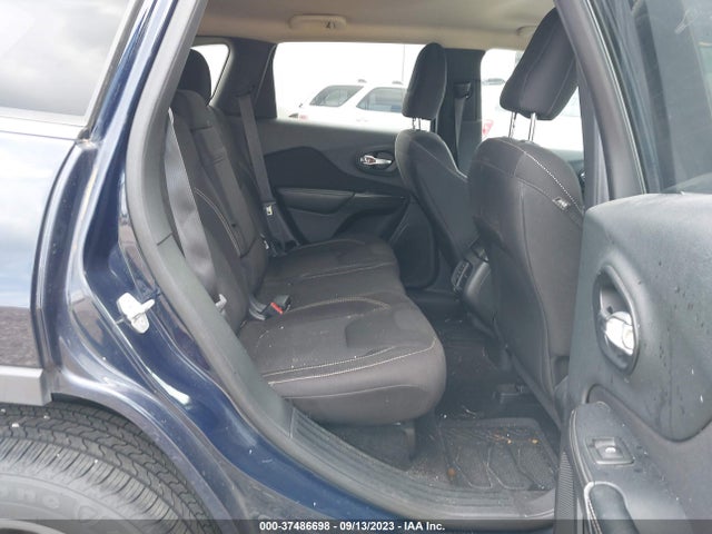 1C4PJMCB7FW661417 Jeep Cherokee Latitude