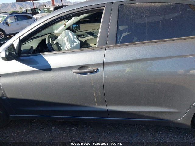 Hyundai ELANTRA SE 2019 KMHD74LF4KU811781 Image 6