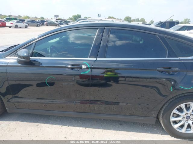 1FA6P0G70G5135717 Ford FUSION S