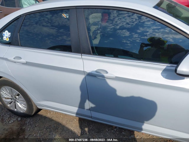 3VWC57BU2KM130723 Volkswagen Jetta S/se/r-line
