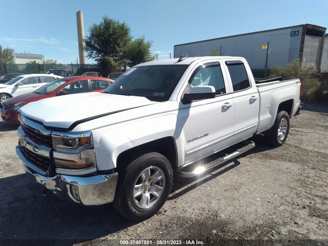Chevrolet Silverado 1500 Lt 2018 1GCVKREC7JZ245723 Image 2