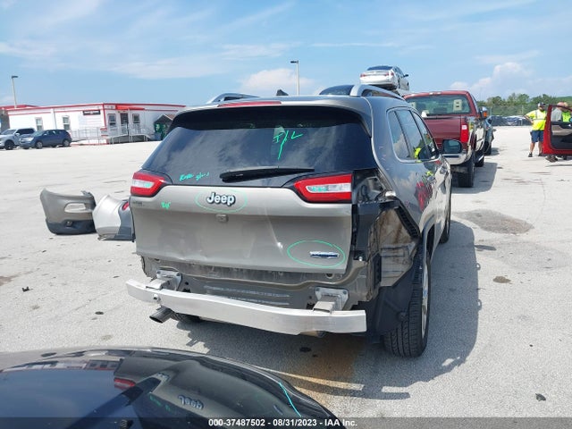 1C4PJLCB1HW669560 Jeep Cherokee Latitude
