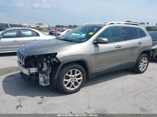 1C4PJLCB1HW669560 Jeep Cherokee Latitude