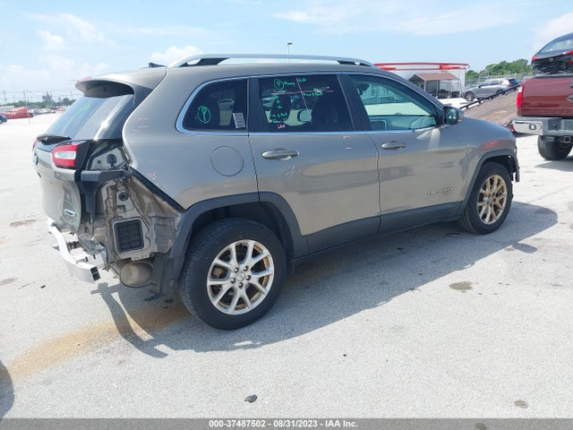 1C4PJLCB1HW669560 Jeep Cherokee Latitude