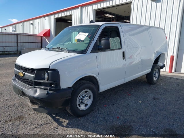 Chevrolet EXPRESS CARGO VAN 2017 1GCWGAFF5H1307578 Image 2