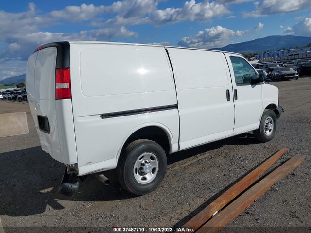 Chevrolet EXPRESS CARGO VAN 2017 1GCWGAFF5H1307578 Image 4