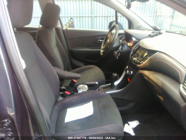 Chevrolet TRAX LS 2019 3GNCJKSB8KL256274 Image 5