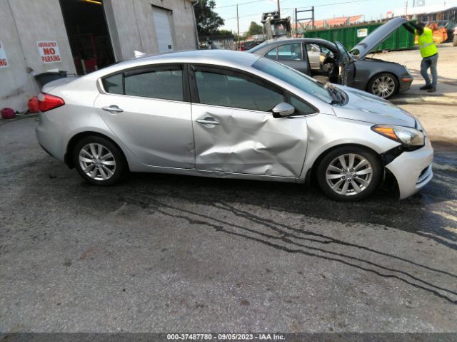 KNAFX4A83E5157403 KIA FORTE EX