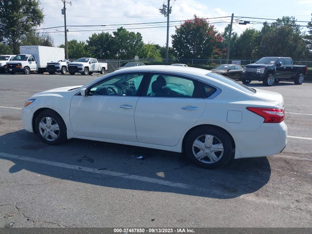 Nissan Altima 2.5 S 2016 1N4AL3AP2GN357904 Image 14