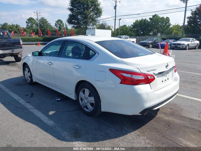 Nissan Altima 2.5 S 2016 1N4AL3AP2GN357904 Image 3
