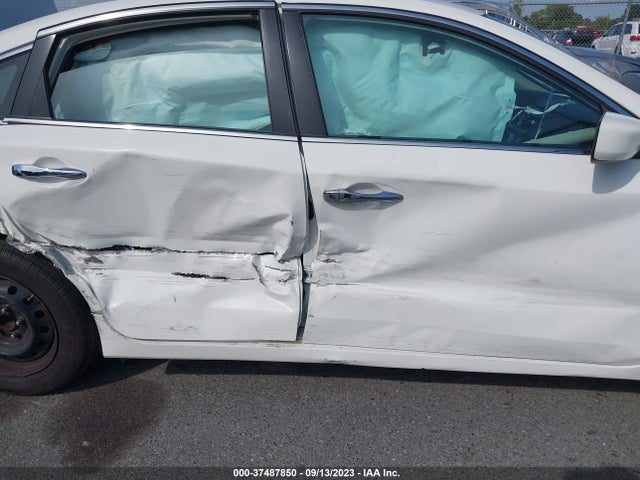 Nissan Altima 2.5 S 2016 1N4AL3AP2GN357904 Image 6