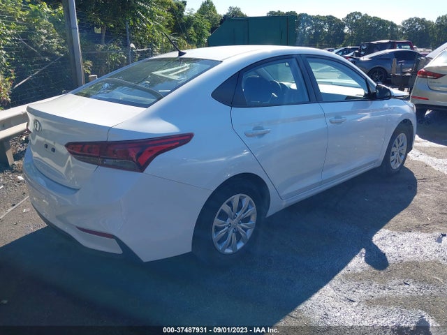 Hyundai ACCENT SE 2018 3KPC24A38JE011781 Image 4