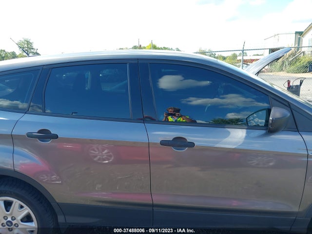 2013 FORD ESCAPE S VIN: 1FMCU0F70DUC99490