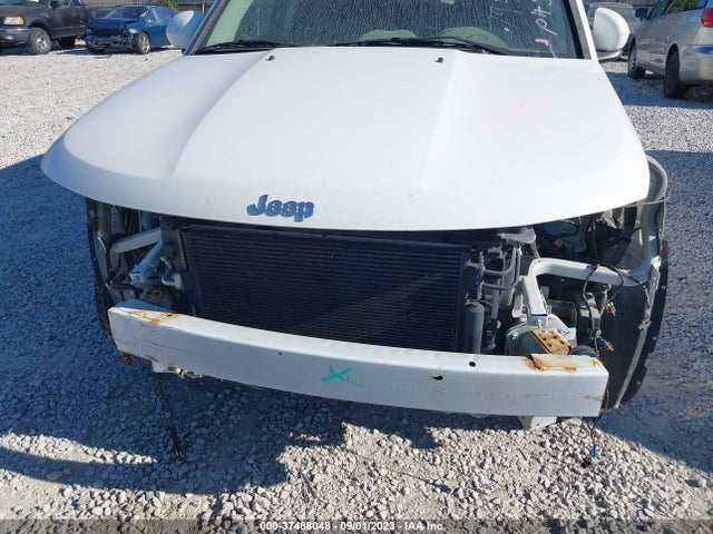 1C4NJDEB0GD795655 Jeep Compass High Altitude Edition