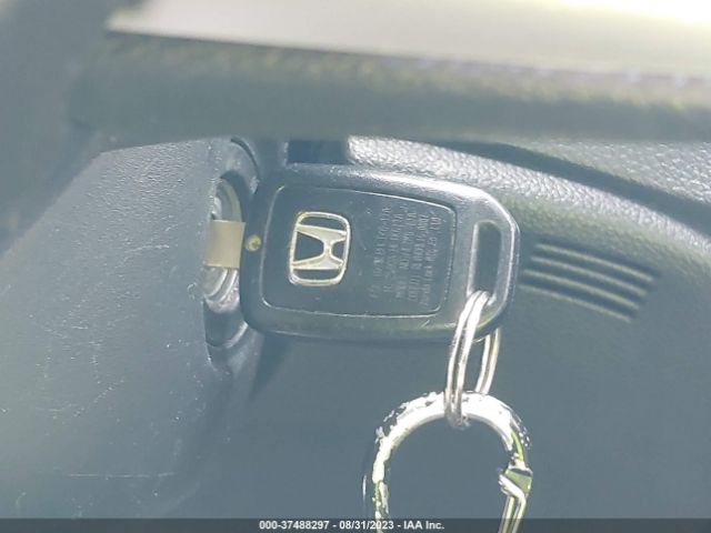 19XFC2F53HE213785 Honda Civic Sedan Lx