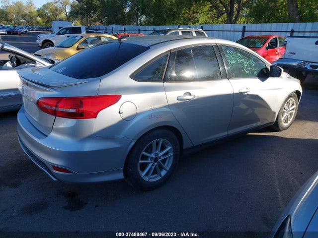 Ford FOCUS SE 2016 1FADP3F21GL364109 Image 4