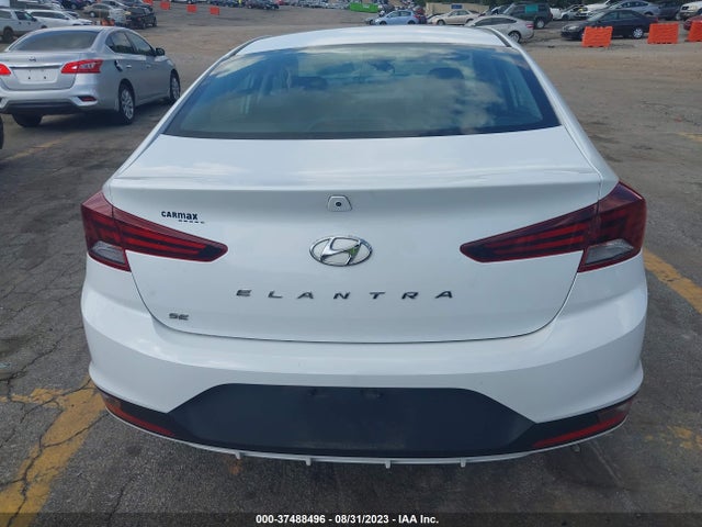 Hyundai ELANTRA SE 2019 5NPD74LFXKH428619 Image 16
