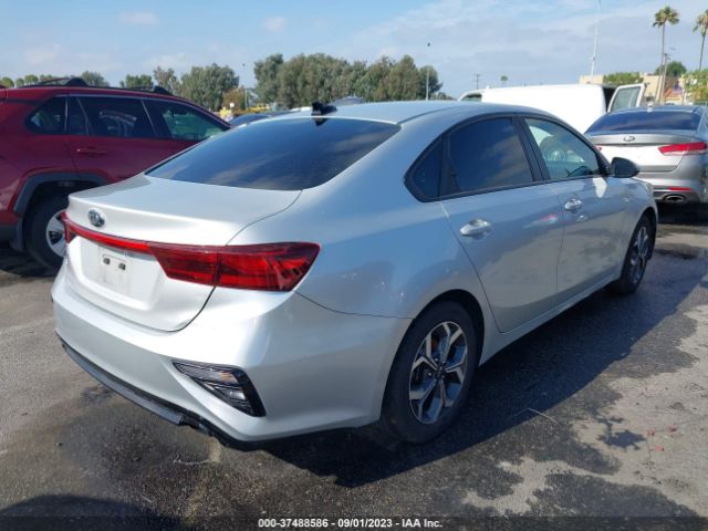 3KPF24AD1KE115889 KIA Forte Lxs