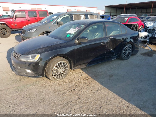 3VWD17AJ4GM394976 Volkswagen Jetta Sedan 1.8t Sport