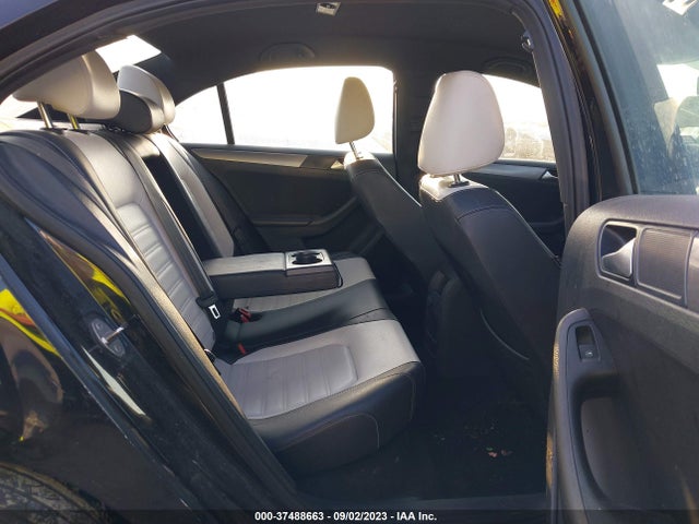 3VWD17AJ4GM394976 Volkswagen Jetta Sedan 1.8t Sport