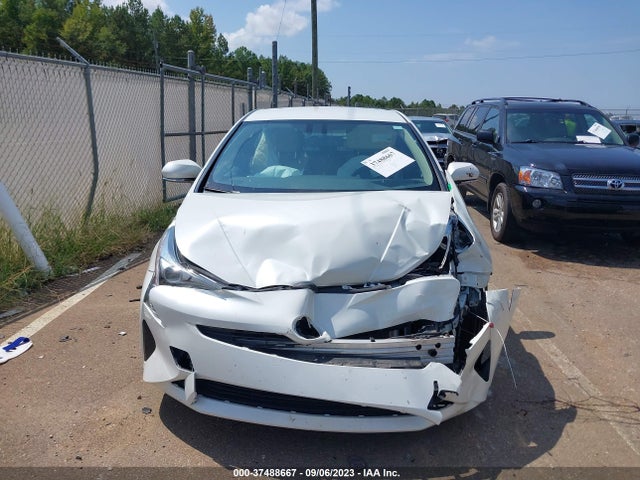 Toyota Prius Four 2016 JTDKARFU8G3006979 Image 12