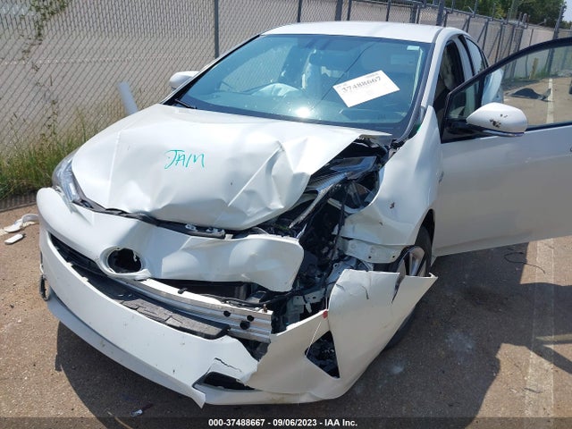 Toyota Prius Four 2016 JTDKARFU8G3006979 Image 6