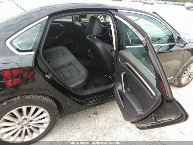 1VWBS7A33GC040079 Volkswagen Passat 1.8t Se