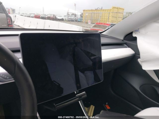 5YJ3E1EB1LF735915 Tesla Model 3 Long Range