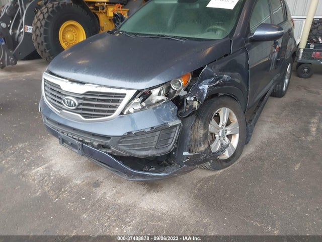 2011 KIA SPORTAGE LX VIN: KNDPBCA23B7081922