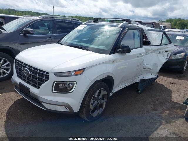 Hyundai Venue Limited 2023 KMHRC8A37PU222958 Image 2