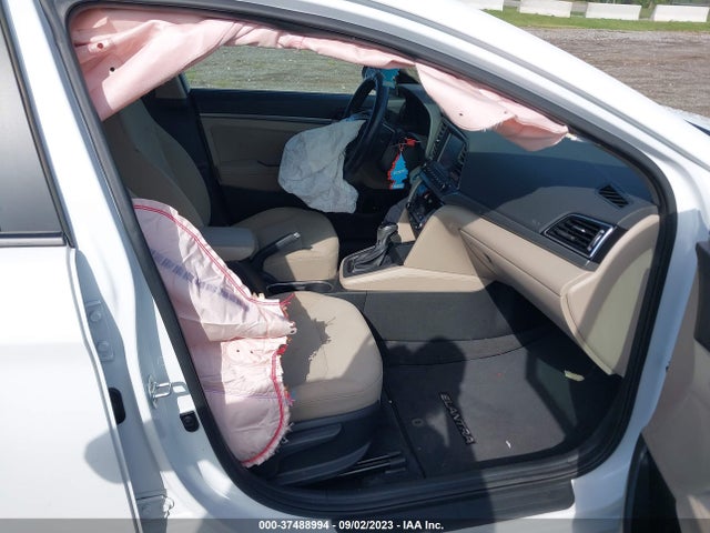 Hyundai Elantra Value Edition 2018 5NPD84LF0JH336916 Image 5