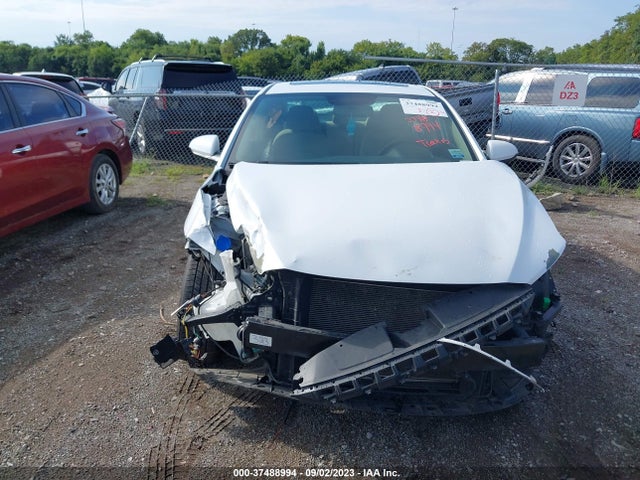 Hyundai Elantra Value Edition 2018 5NPD84LF0JH336916 Image 6