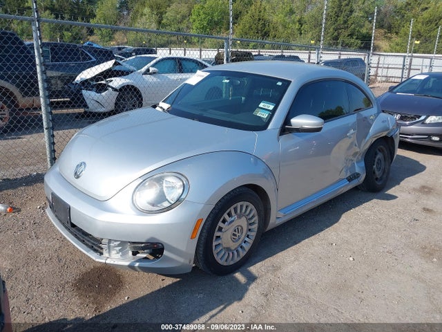 3VWJX7AT0EM607213 Volkswagen Beetle Coupe 2.5l