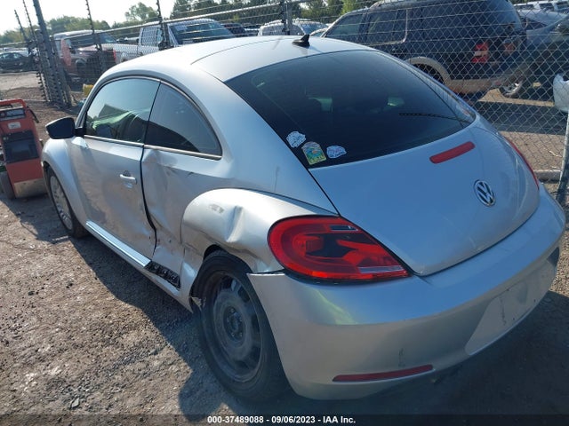 3VWJX7AT0EM607213 Volkswagen Beetle Coupe 2.5l