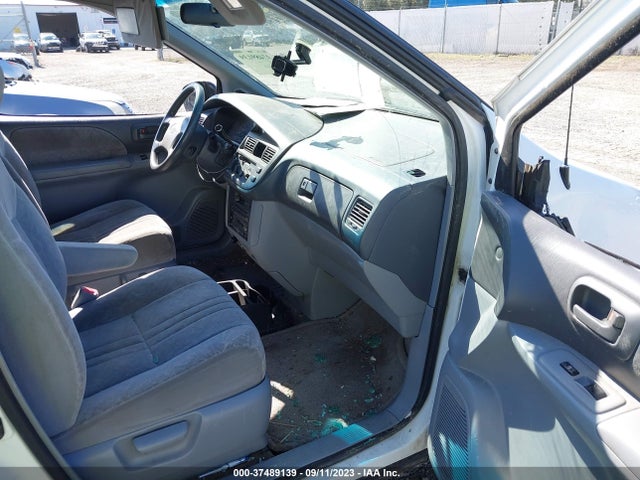 1998 TOYOTA SIENNA LE/XLE VIN: 4T3ZF13C1WU022952